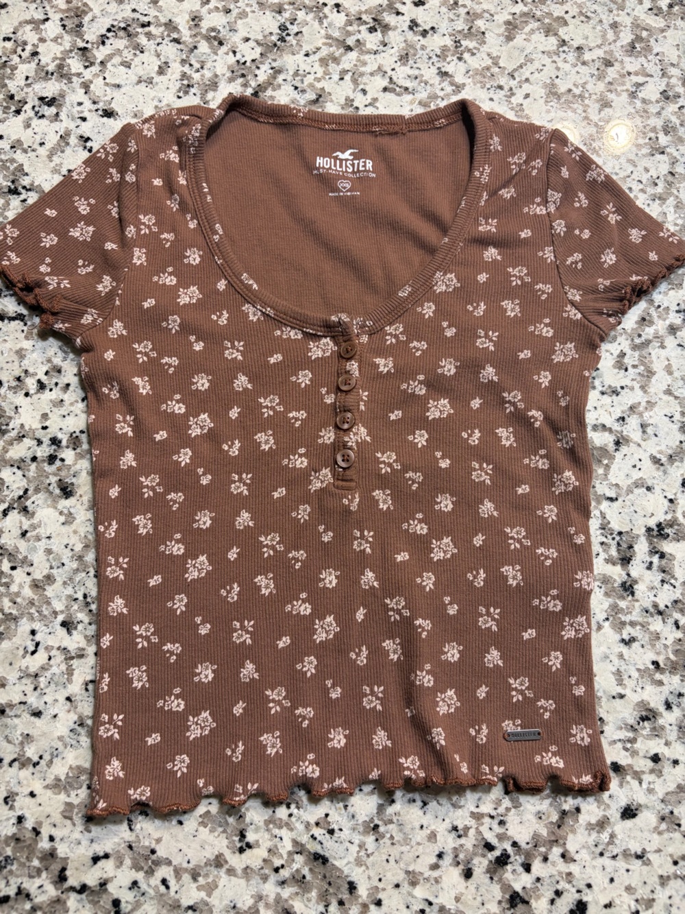 Hollister Brown Floral Ribbed Henley Tee Cropped